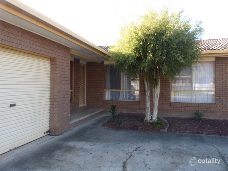 2/3 Glendaloch Ct, Lavington, NSW 2641