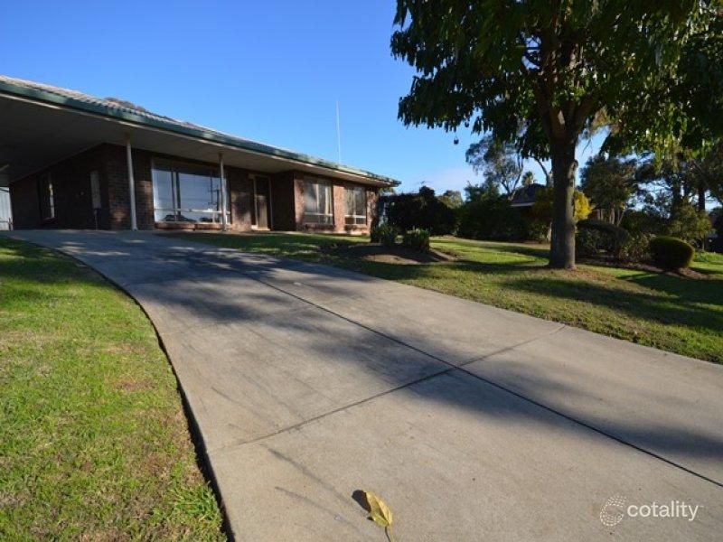 2 Radford St, Happy Valley, SA 5159