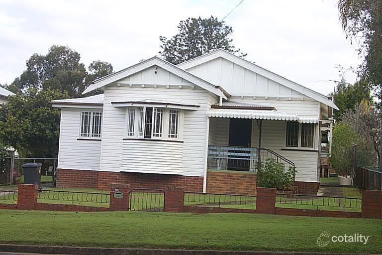 8 Derby St, Hendra, QLD 4011