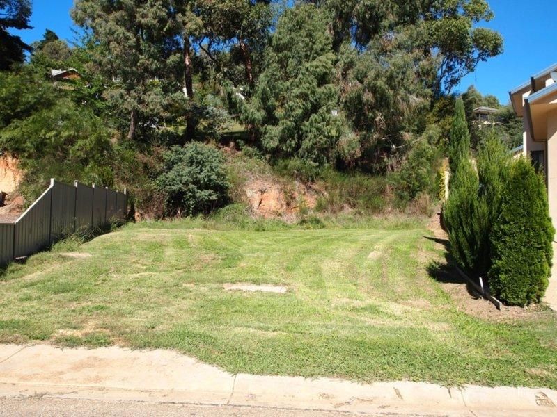 4 Kilfinan Cres, Bright, VIC 3741