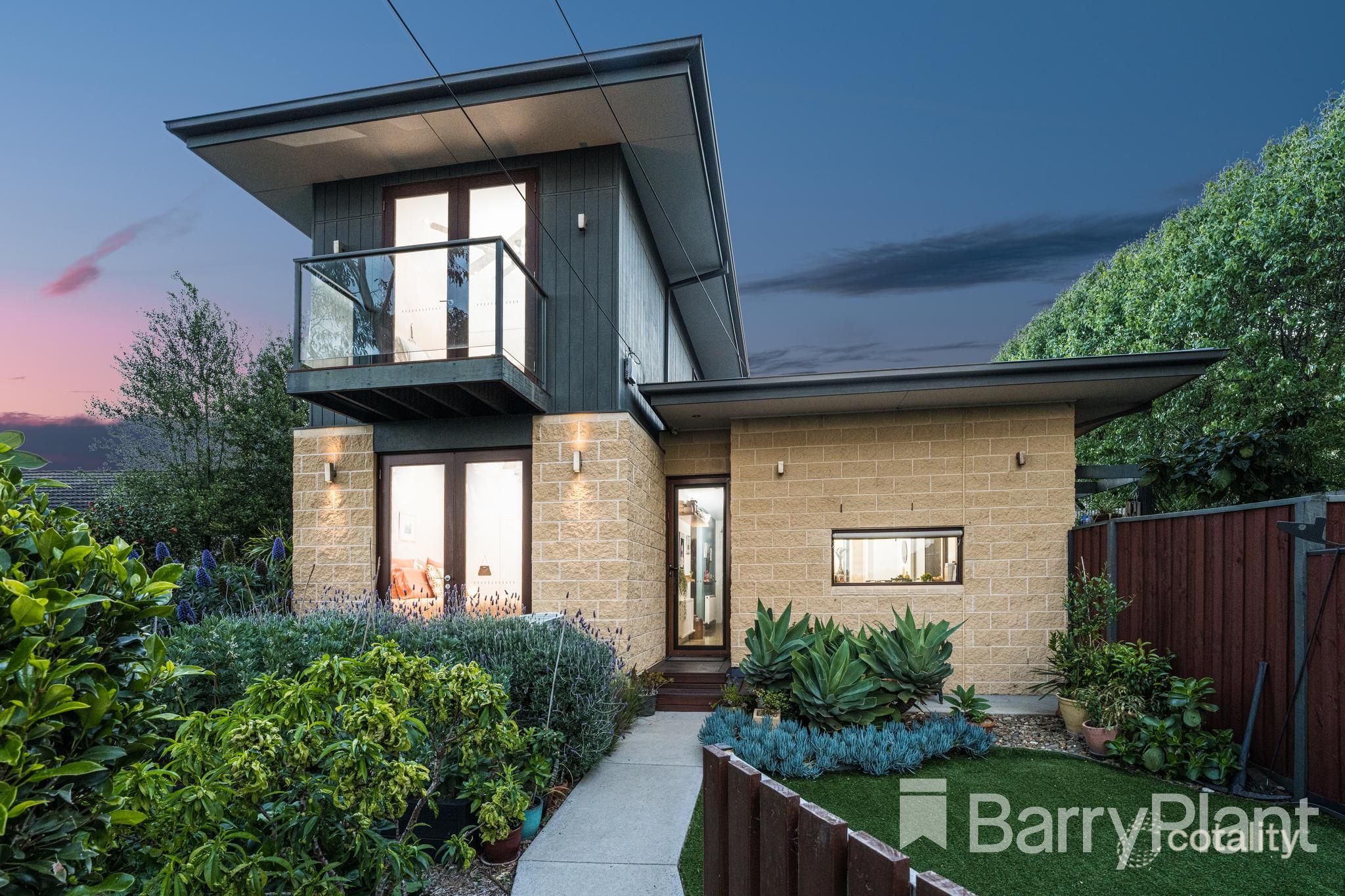 1/6 Cedar Gr, Highton, VIC 3216
