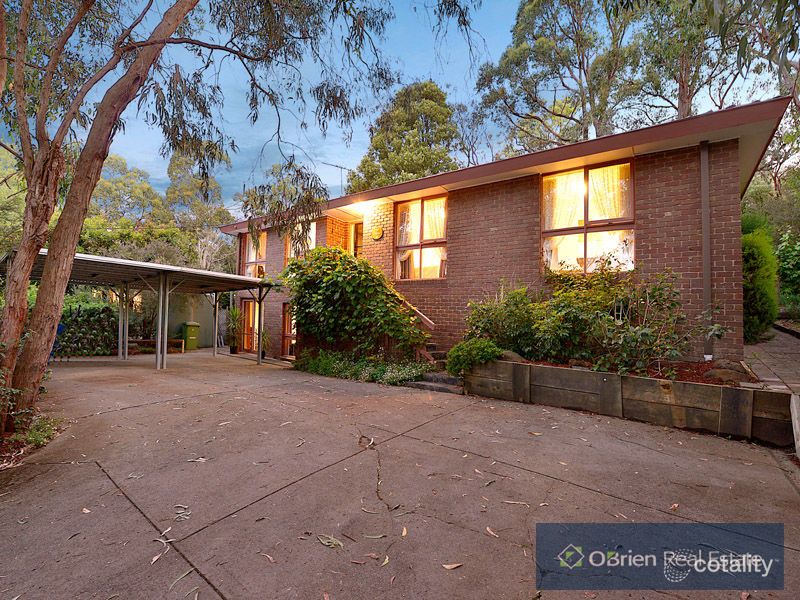 4 Huon Rd, Belgrave Heights, VIC 3160