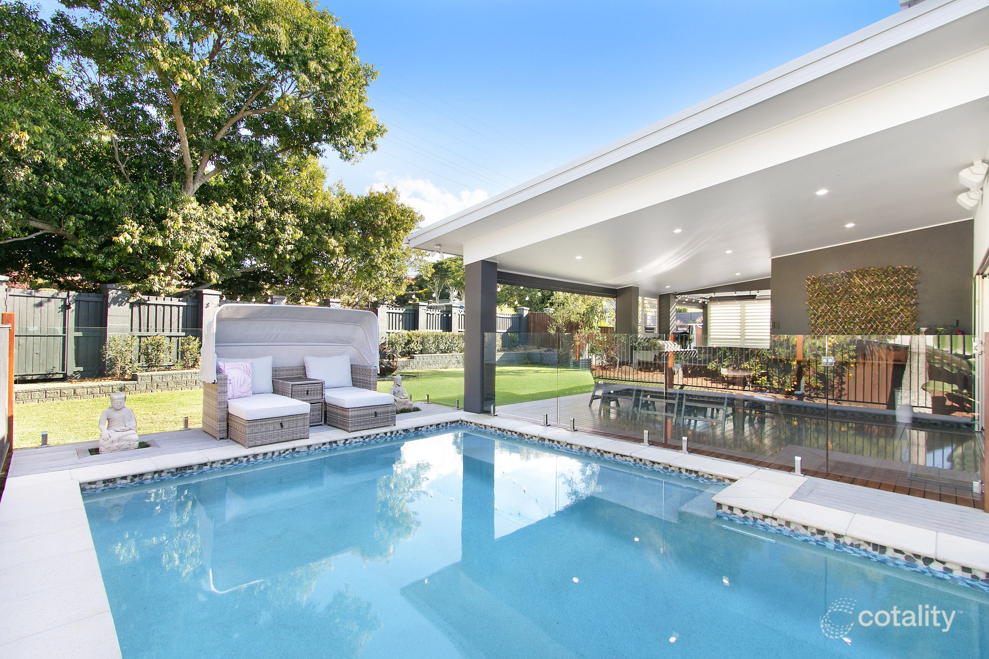 10 Buncrana Tce, Banora Point, NSW 2486