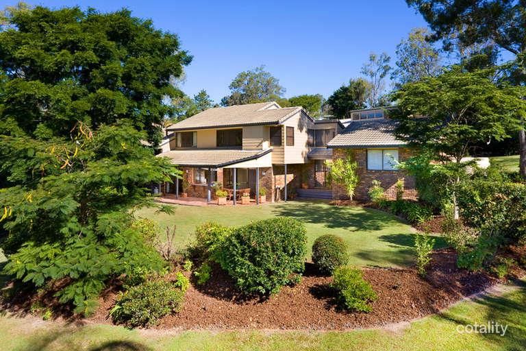 1 Evans Ct, Mount Ommaney, QLD 4074