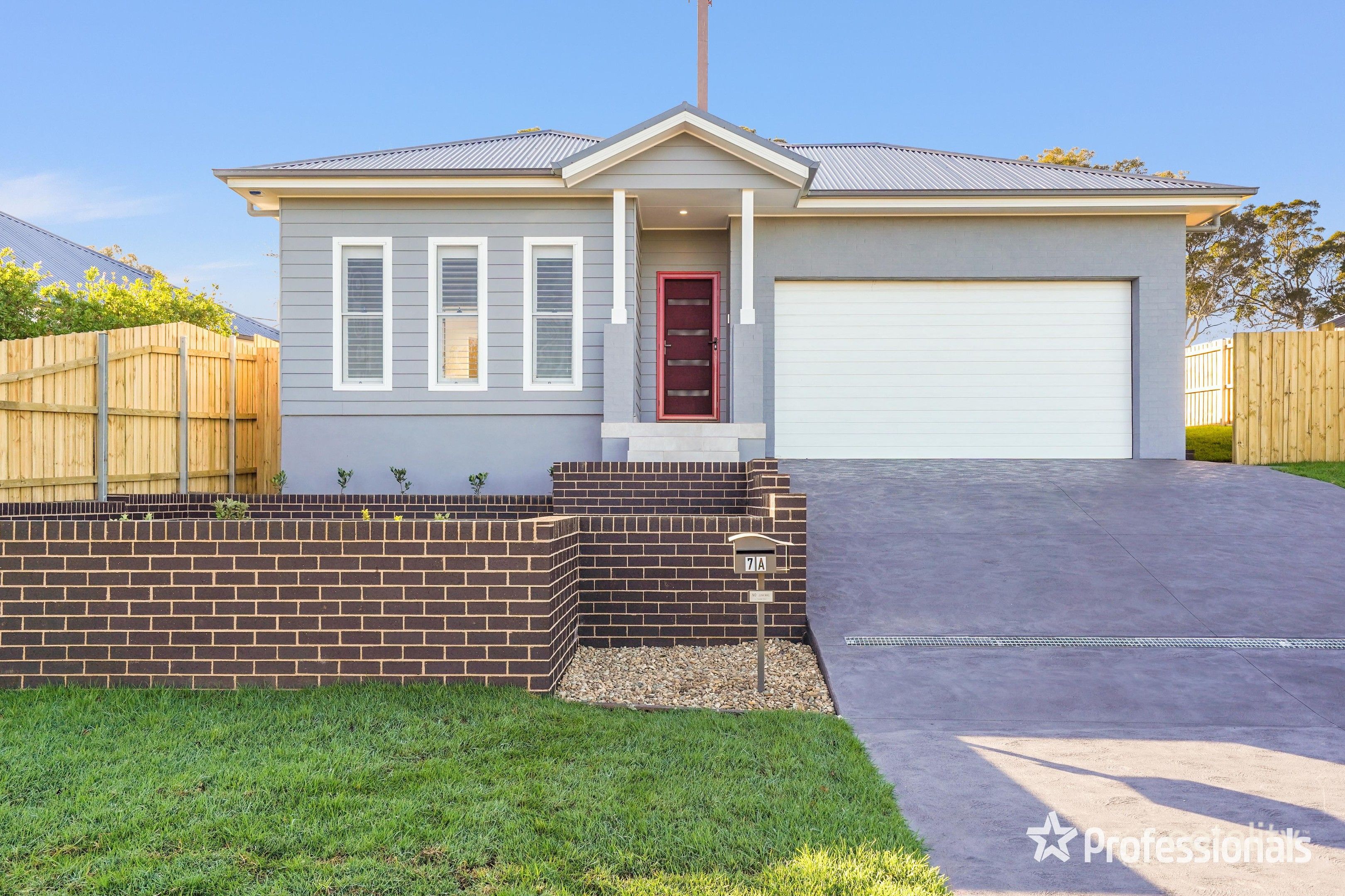 7a Torulosa Rd, The Oaks, NSW 2570