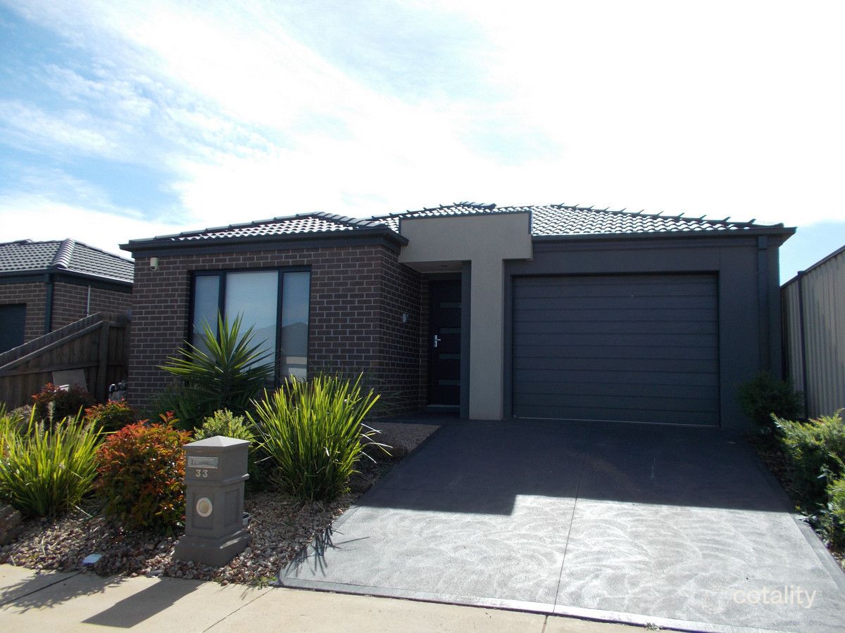 33 Phoenix Gr, Fraser Rise, VIC 3336