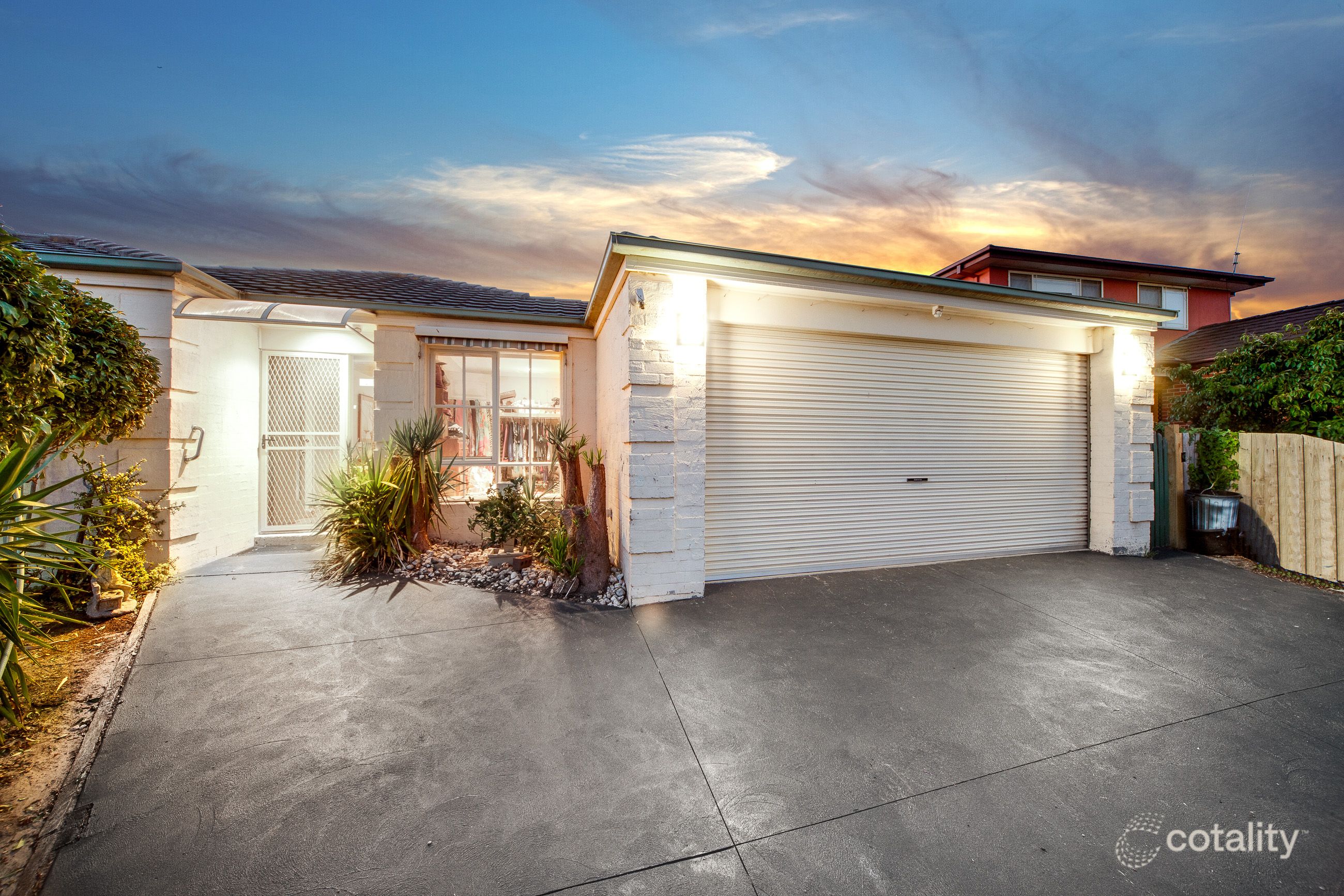 1 Falcon Cl, Blind Bight, VIC 3980