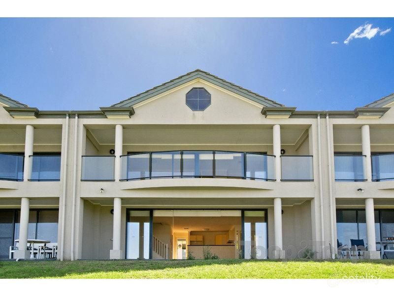 11 Tolarno Dr, Hindmarsh Island, SA 5214