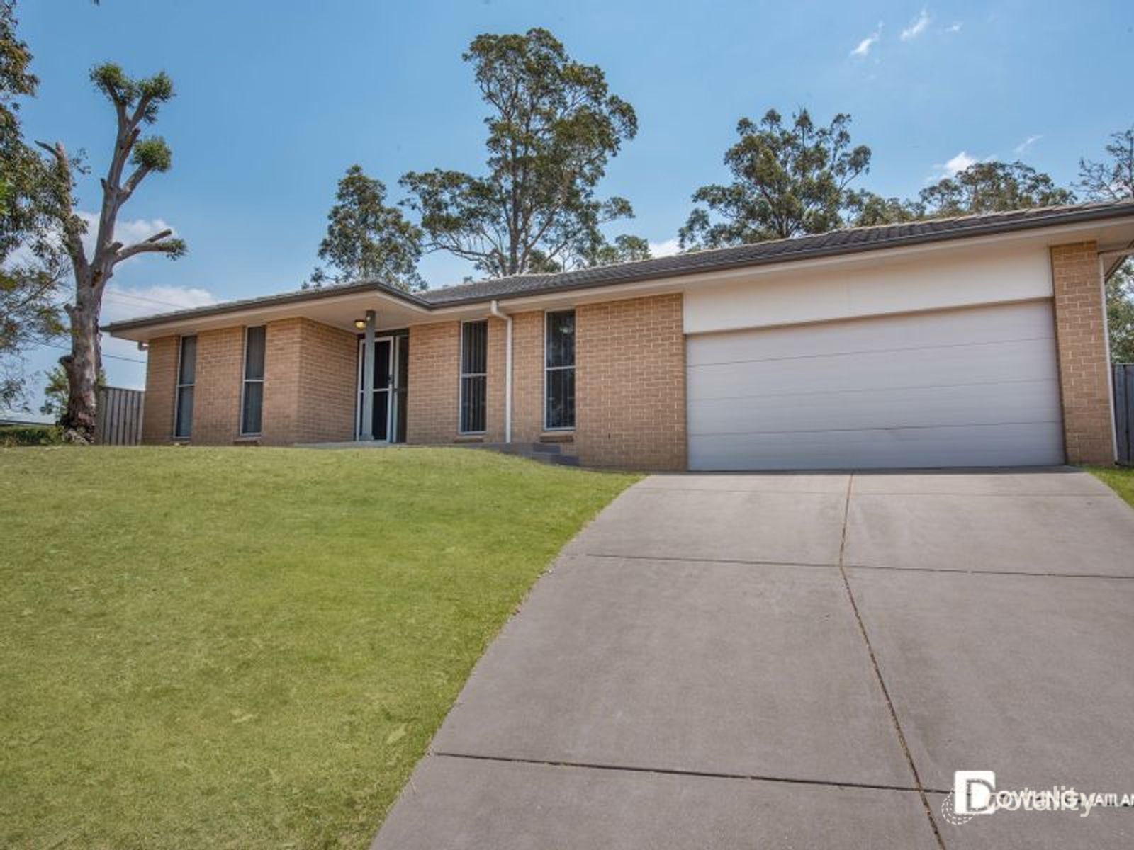 13 Honeysuckle Dr, Aberglasslyn, NSW 2320