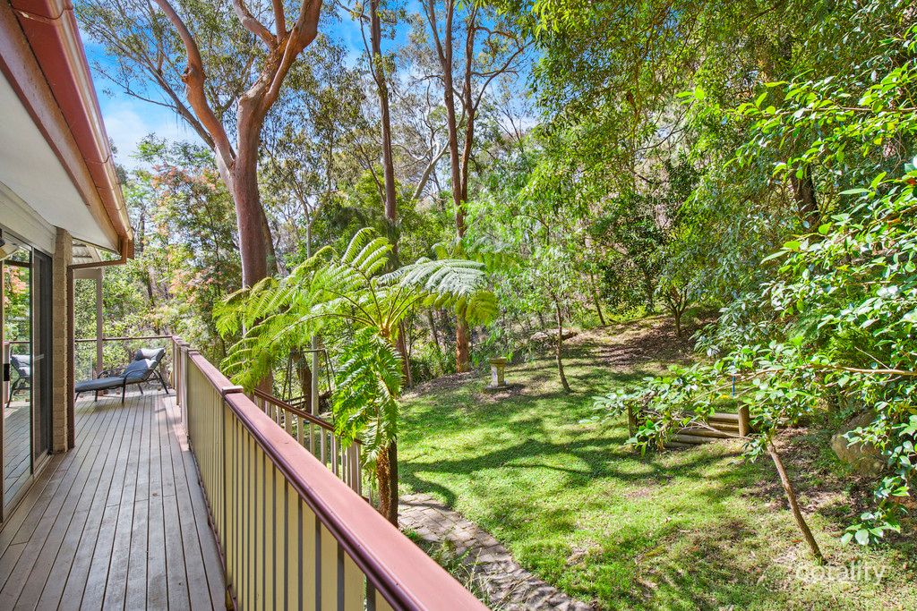 6 Akoonah Cl, Westleigh, NSW 2120