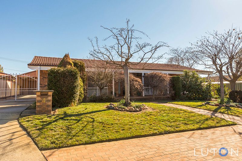 4 Maharatta Cct, Isabella Plains, ACT 2905