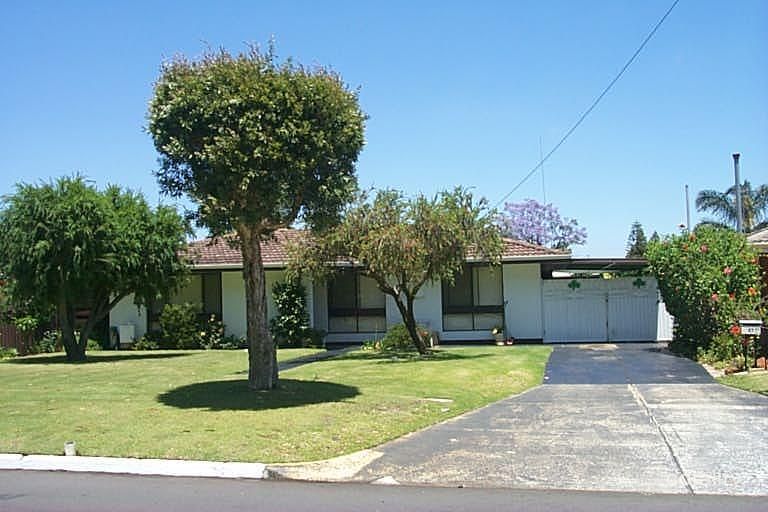 27 Alderhurst Cres, Bayswater, WA 6053