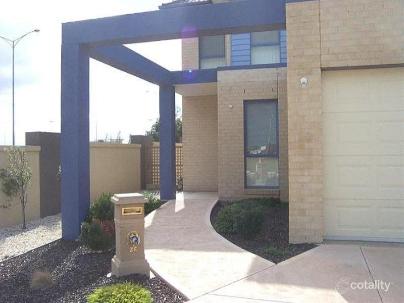36 Grand Canal Bvd, Point Cook, VIC 3030