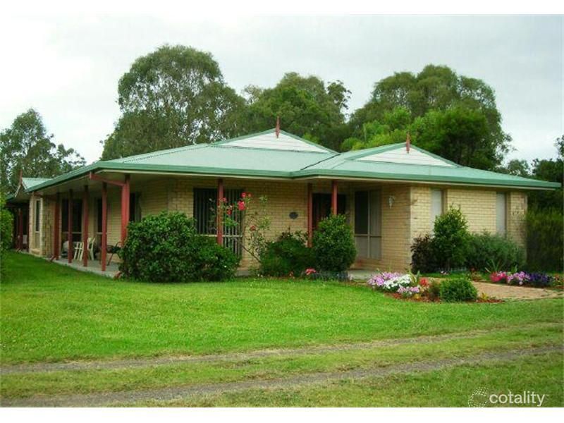 2 Kylie Cl, Taree South, NSW 2430