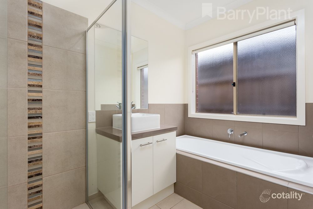 83 Kingsford Dr, Point Cook, VIC 3030
