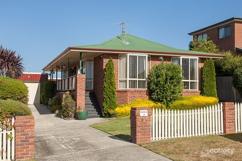 7 Buckingham Dr, Howrah, TAS 7018