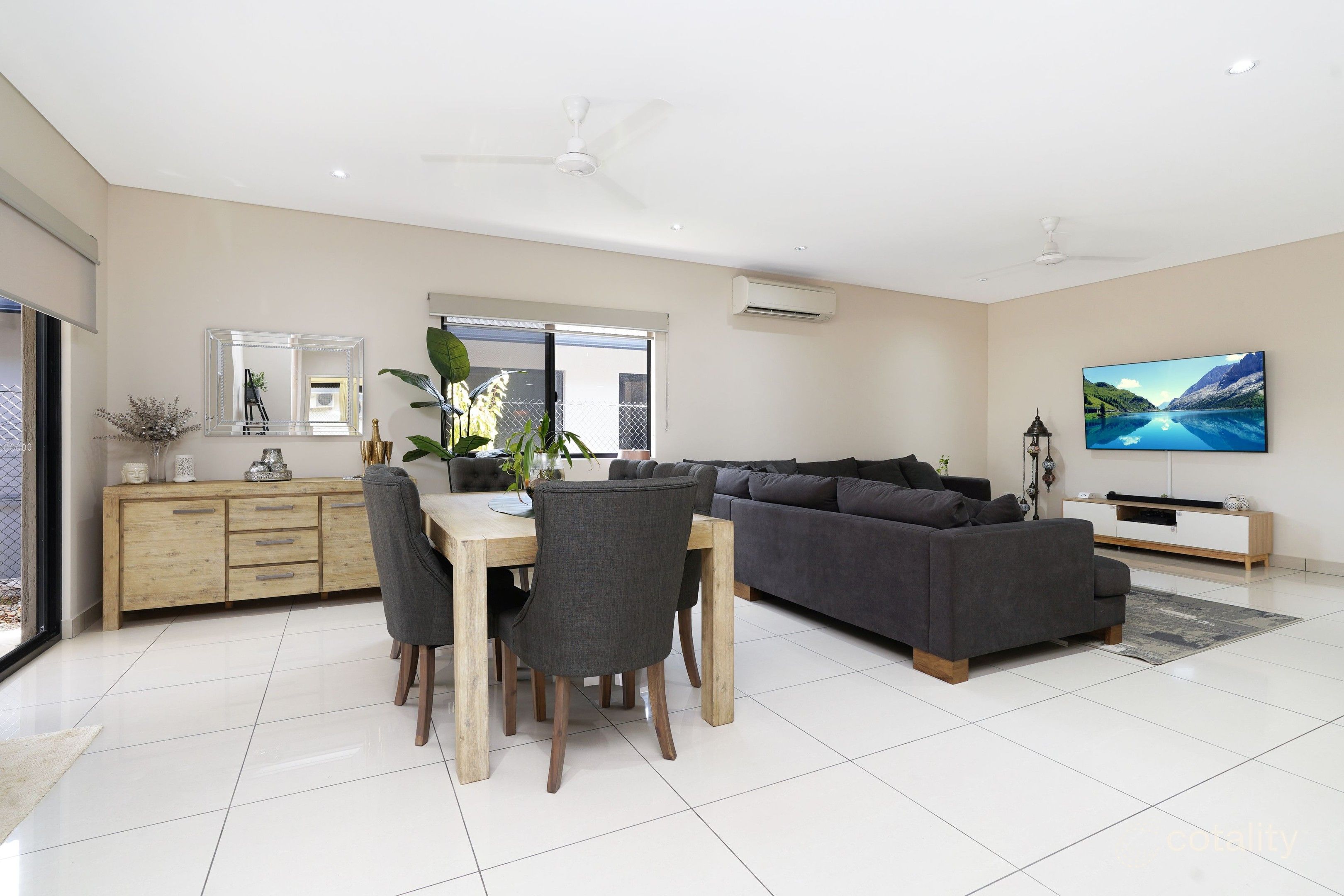 8 Woollybutt St, Zuccoli, NT 0832