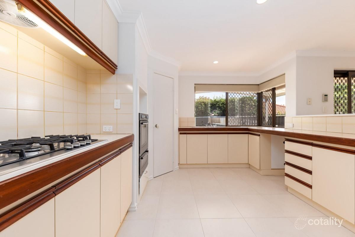 5 Fuller Cl, Leeming, WA 6149