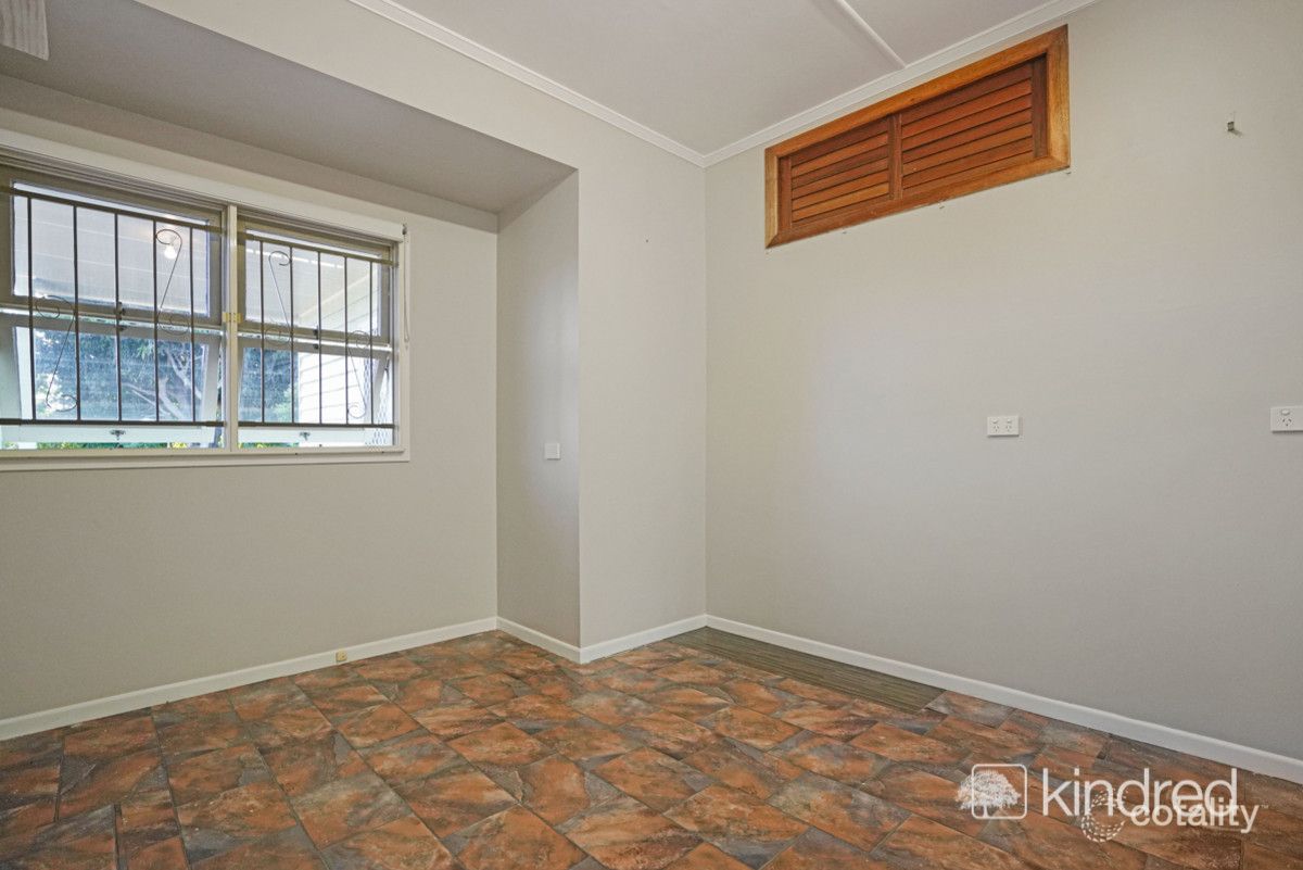 55 Kate St, Woody Point, QLD 4019