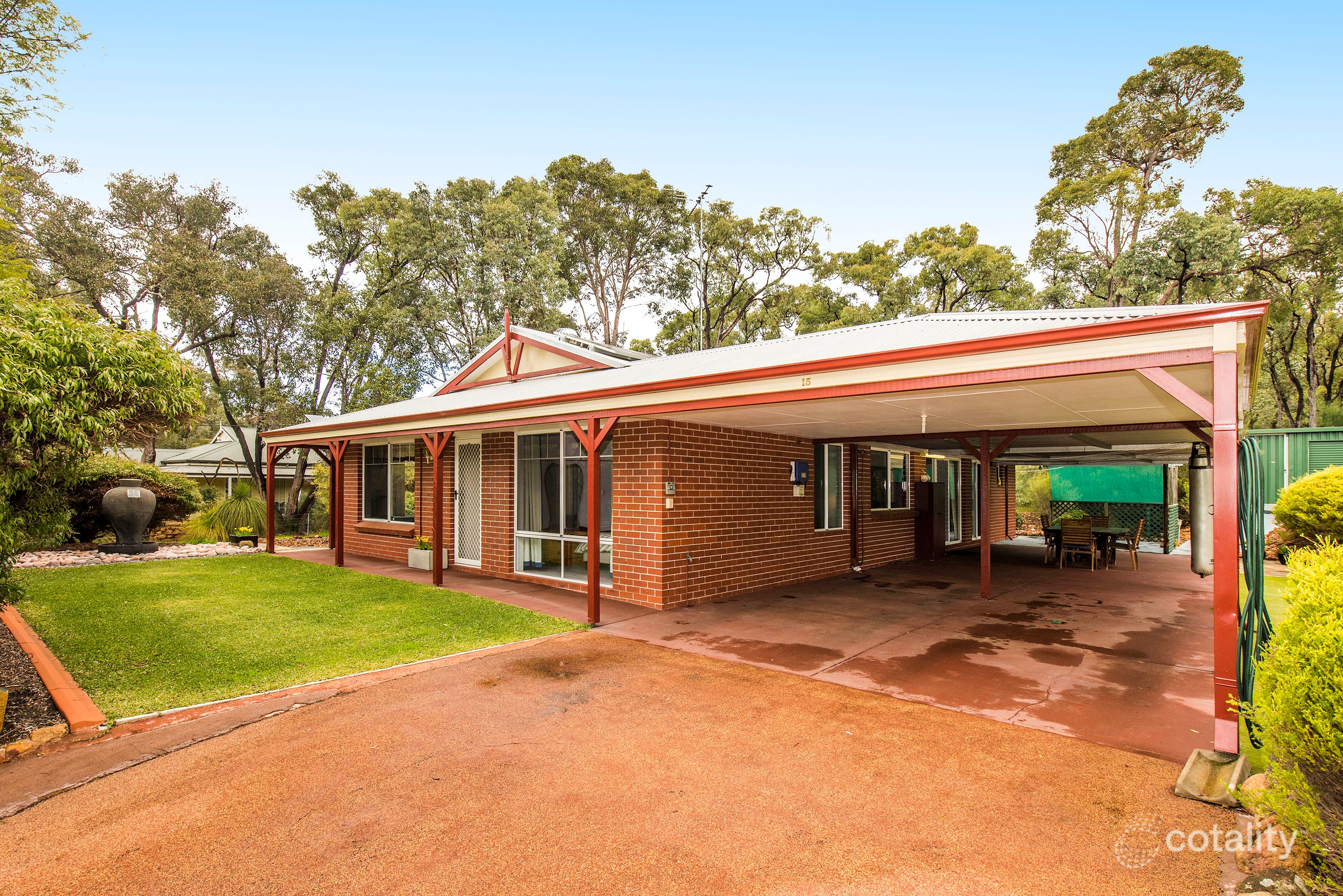 15 Mitchell St, Wooroloo, WA 6558