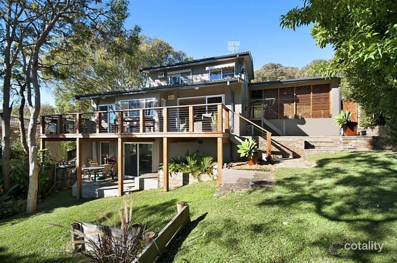 22 Yakaloo Cres, Forresters Beach, NSW 2260