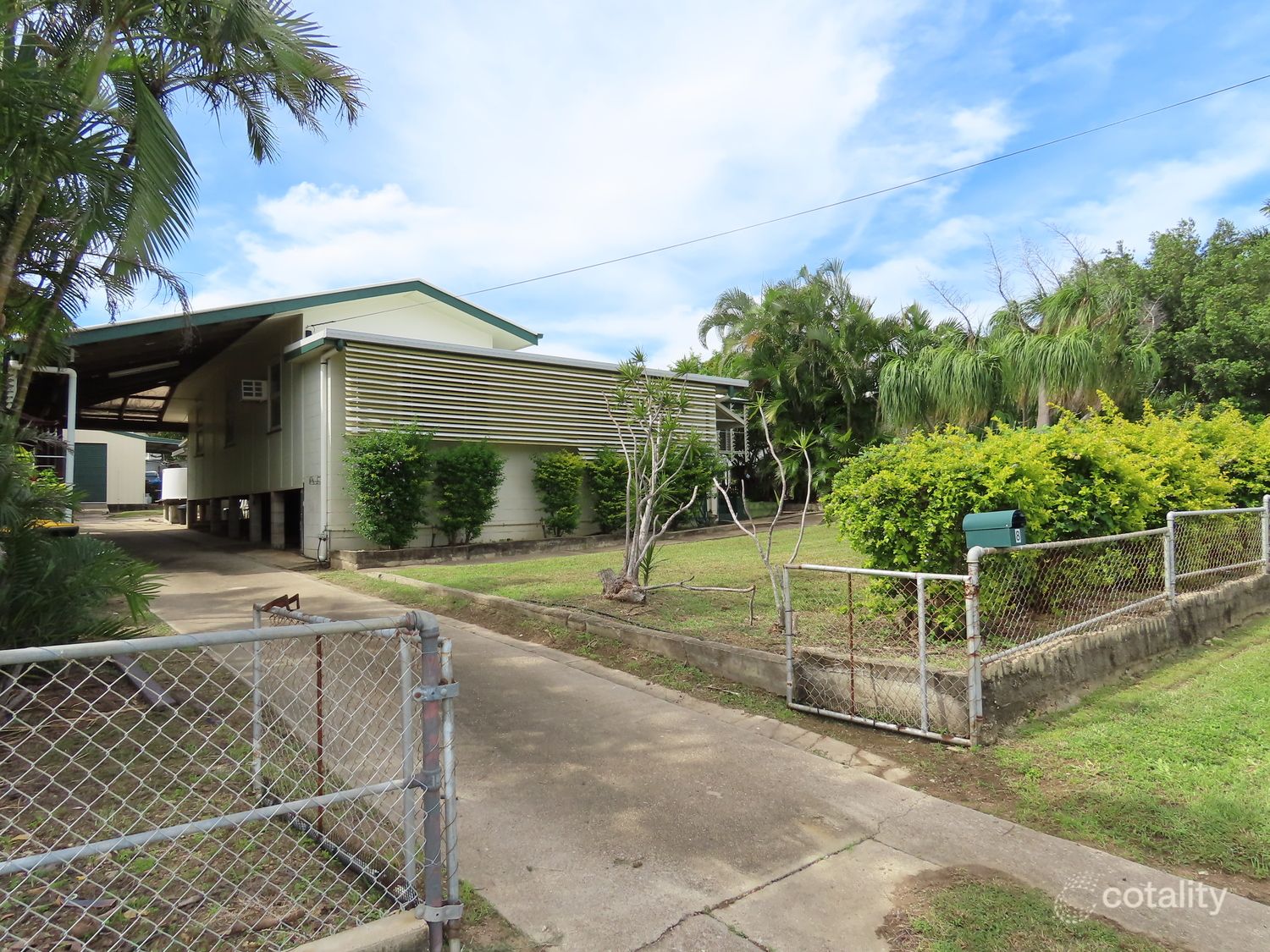 8 Poole St, Bowen, QLD 4805