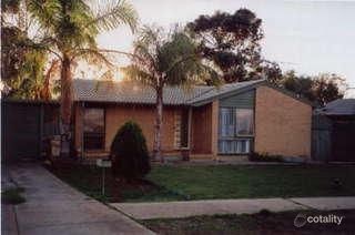 35 Currawong Cres, Craigmore, SA 5114