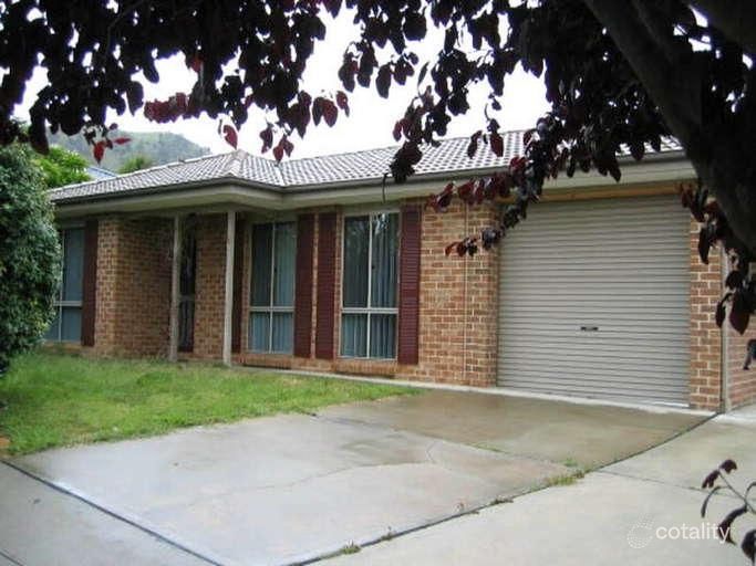 18 Forsythe St, Banks, ACT 2906