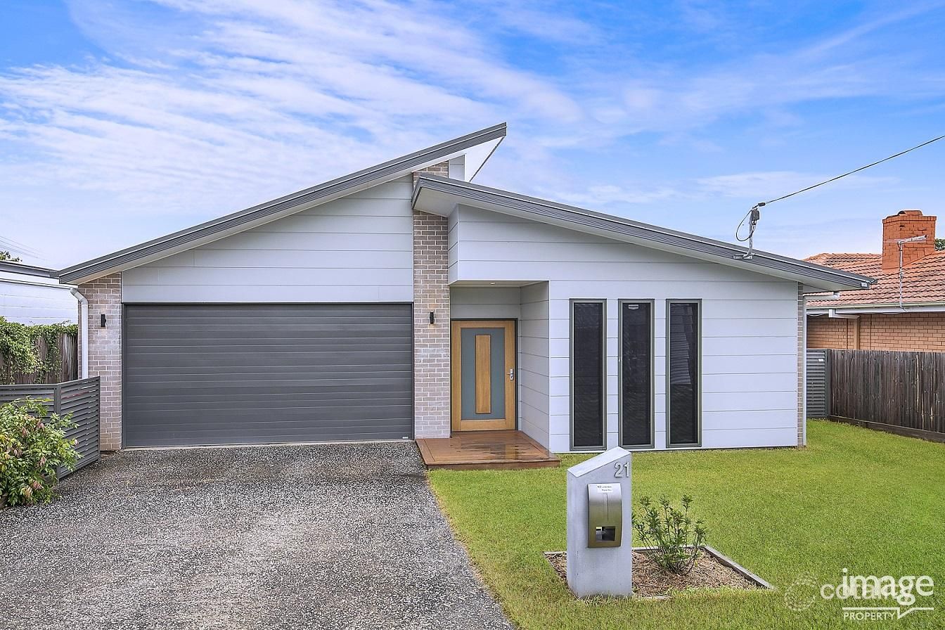 21 Armstrong St, Clontarf, QLD 4019