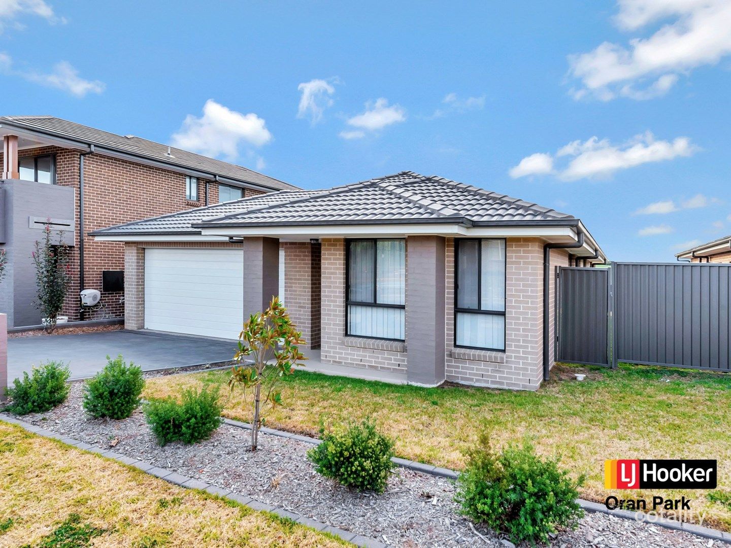 11 Kenway St, Oran Park, NSW 2570