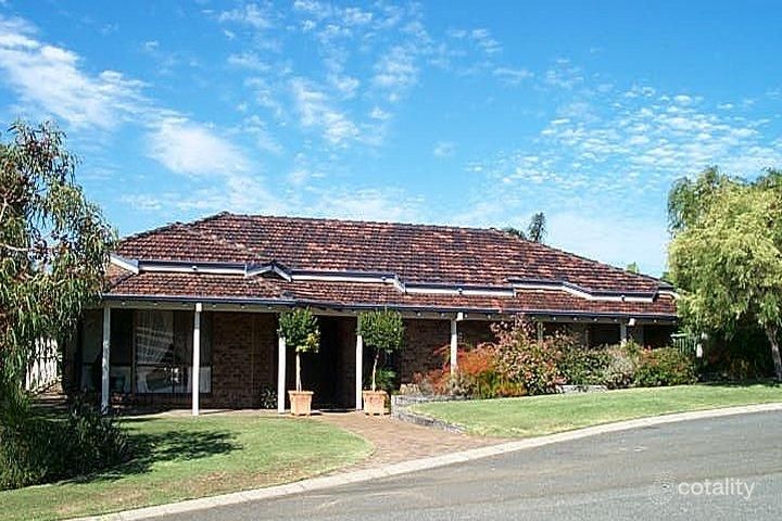 16 Tracy Turn, Woodvale, WA 6026