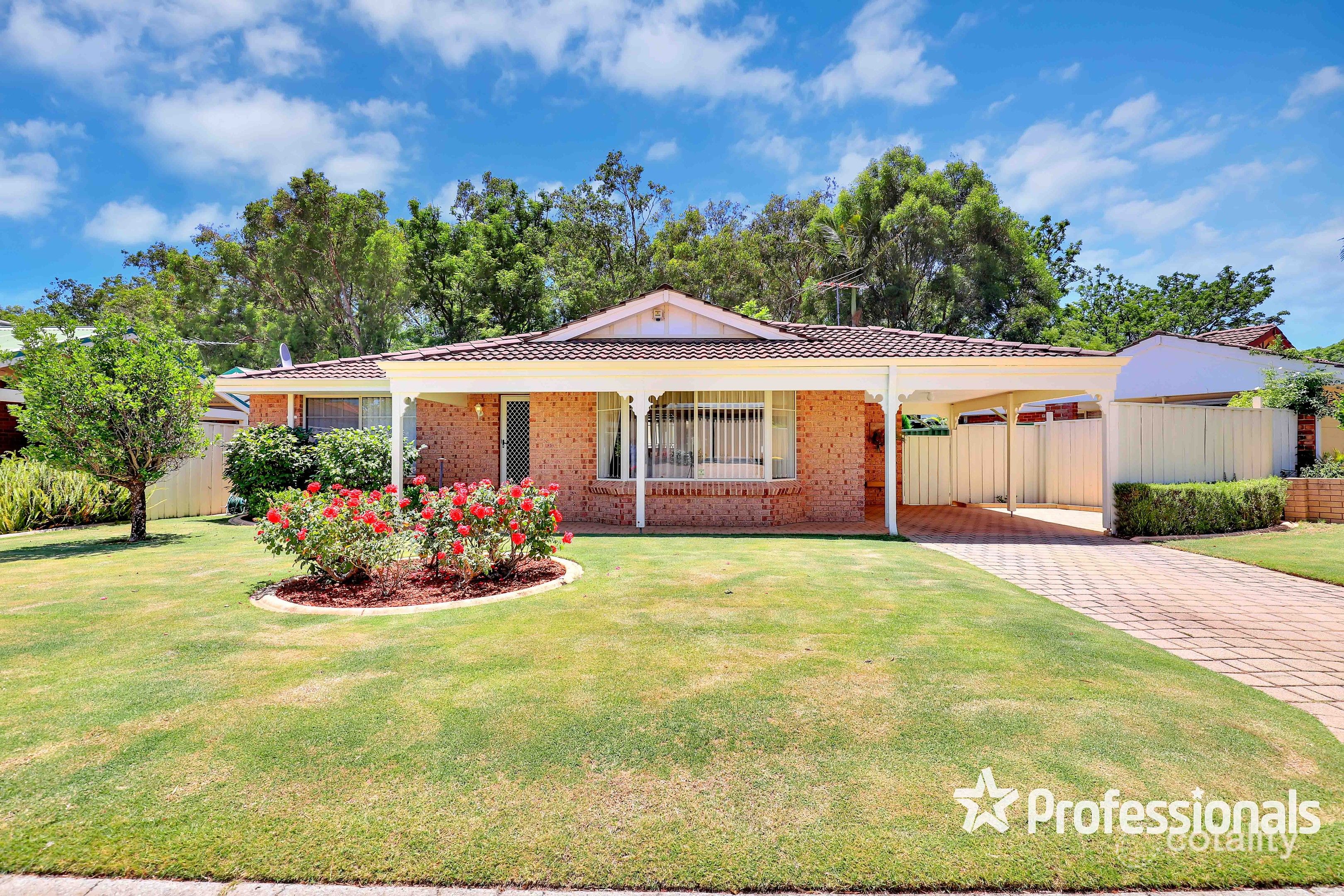 43 River Bank Dr, Gosnells, WA 6110
