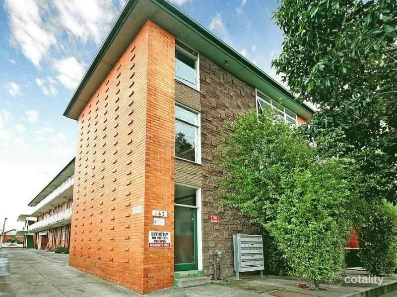 2/182 Coppin St, Richmond, VIC 3121
