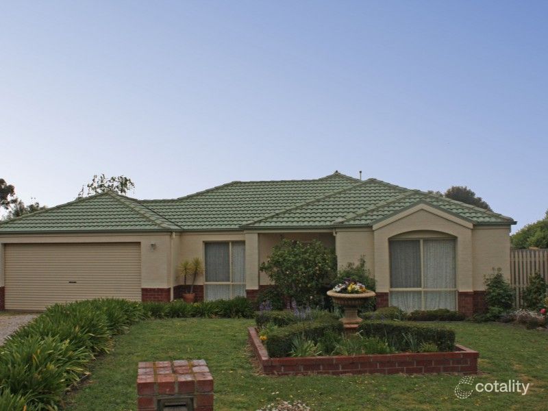 20 Rye Ct, Romsey, VIC 3434