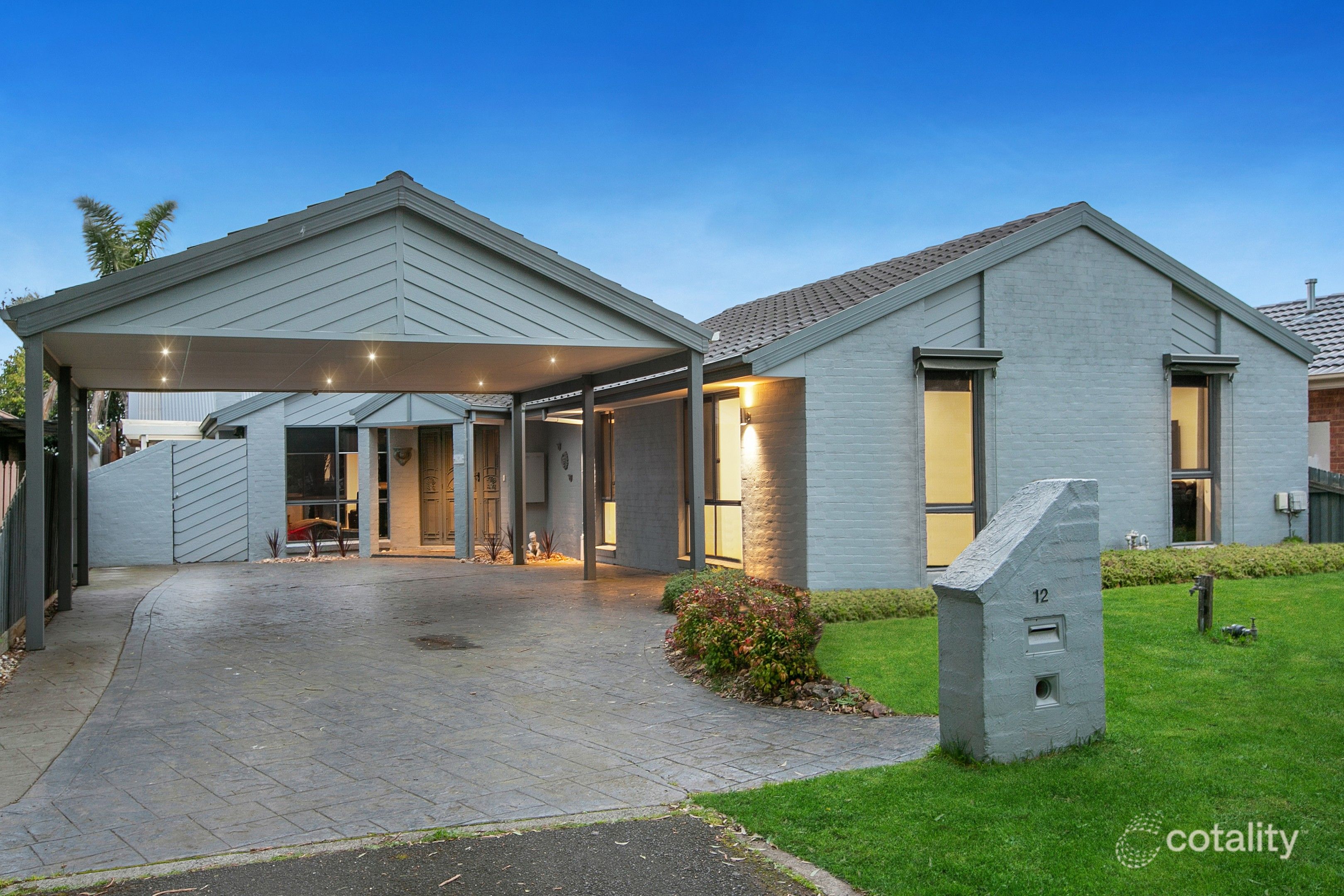 12 Whistler Walk, South Morang, VIC 3752