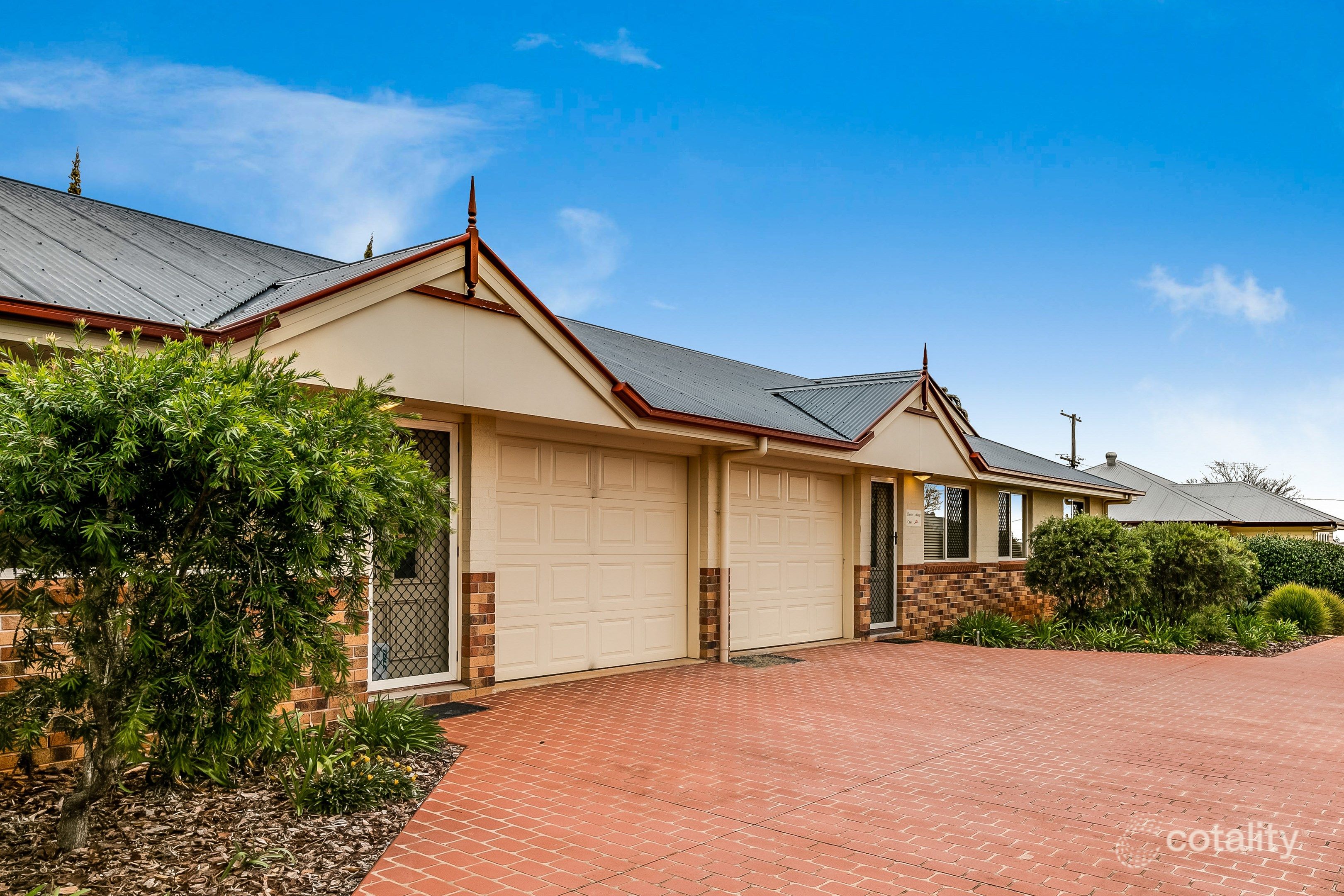 4a Llewellyn St, Centenary Heights, QLD 4350