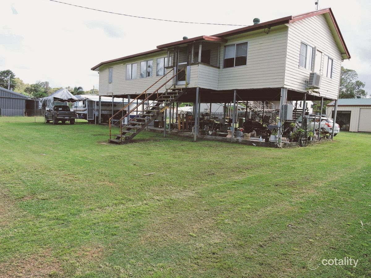 23-25 Deguara Ave, Armstrong Beach, QLD 4737