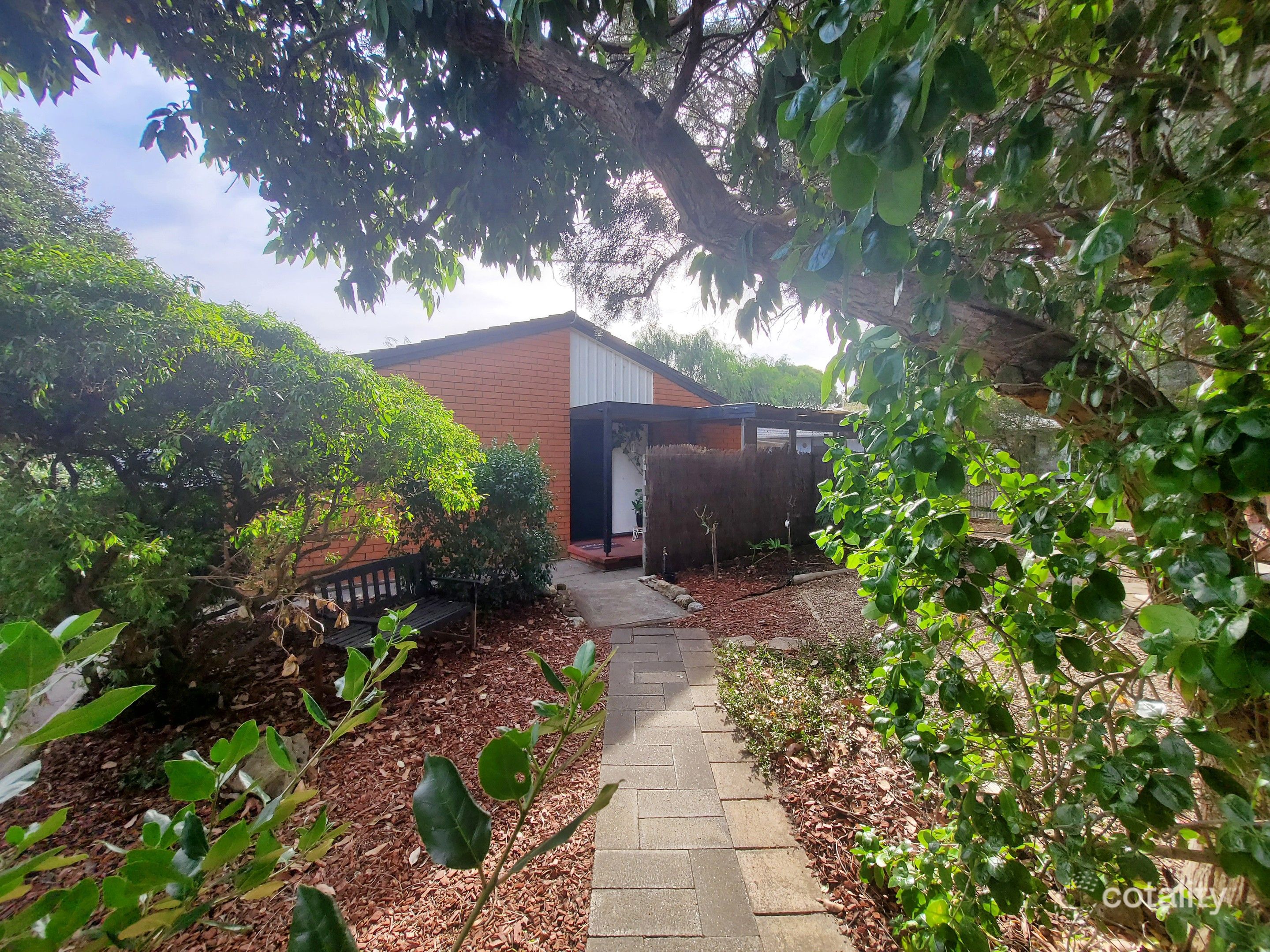 84 Cedar Ave, Naracoorte, SA 5271