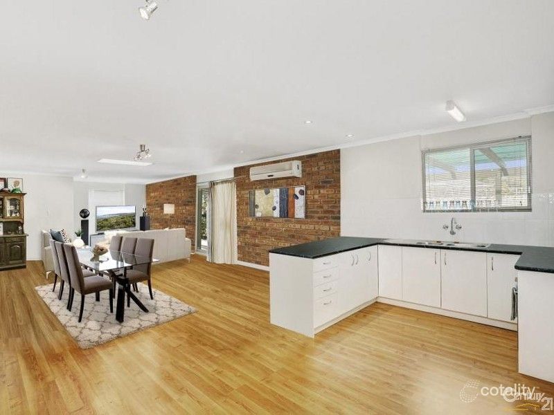 18 Polden St, Aldinga Beach, SA 5173