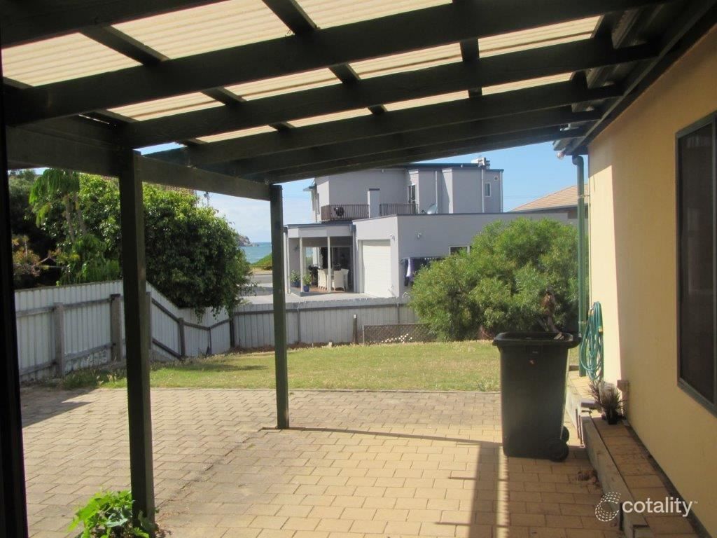 56 Victoria St, Victor Harbor, SA 5211