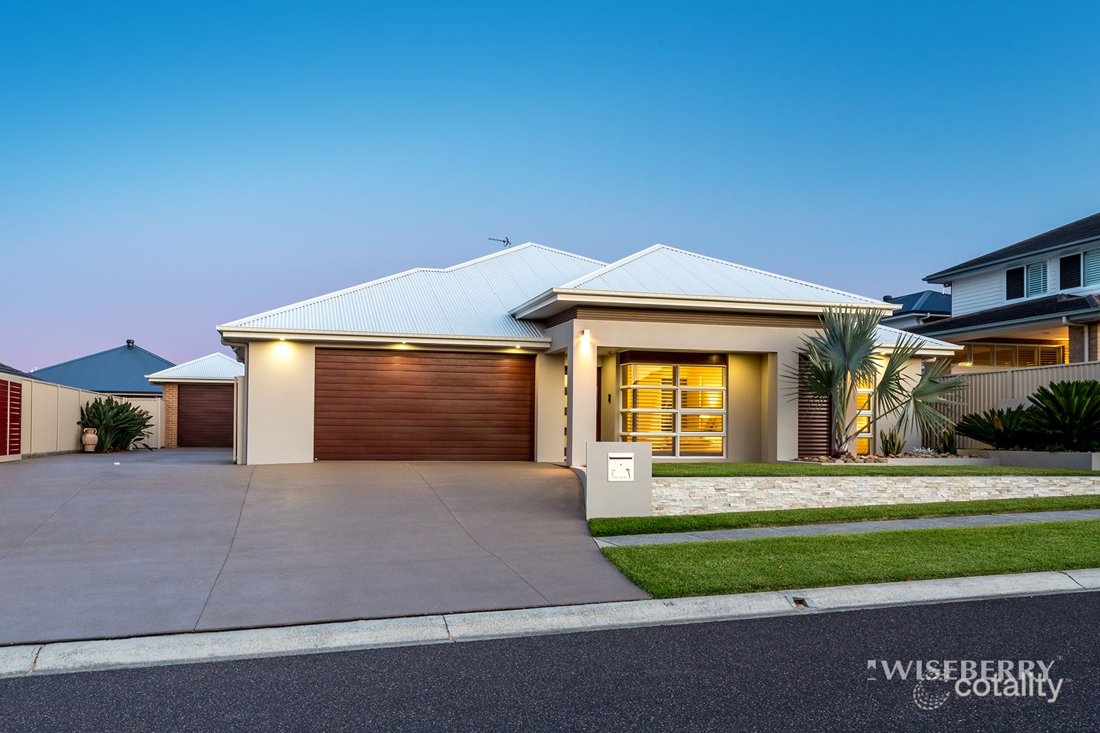 7 Forest Oak Rd, Woongarrah, NSW 2259