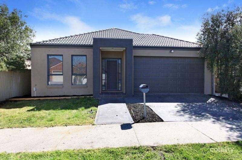 7 Cranwell Sq, Caroline Springs, VIC 3023