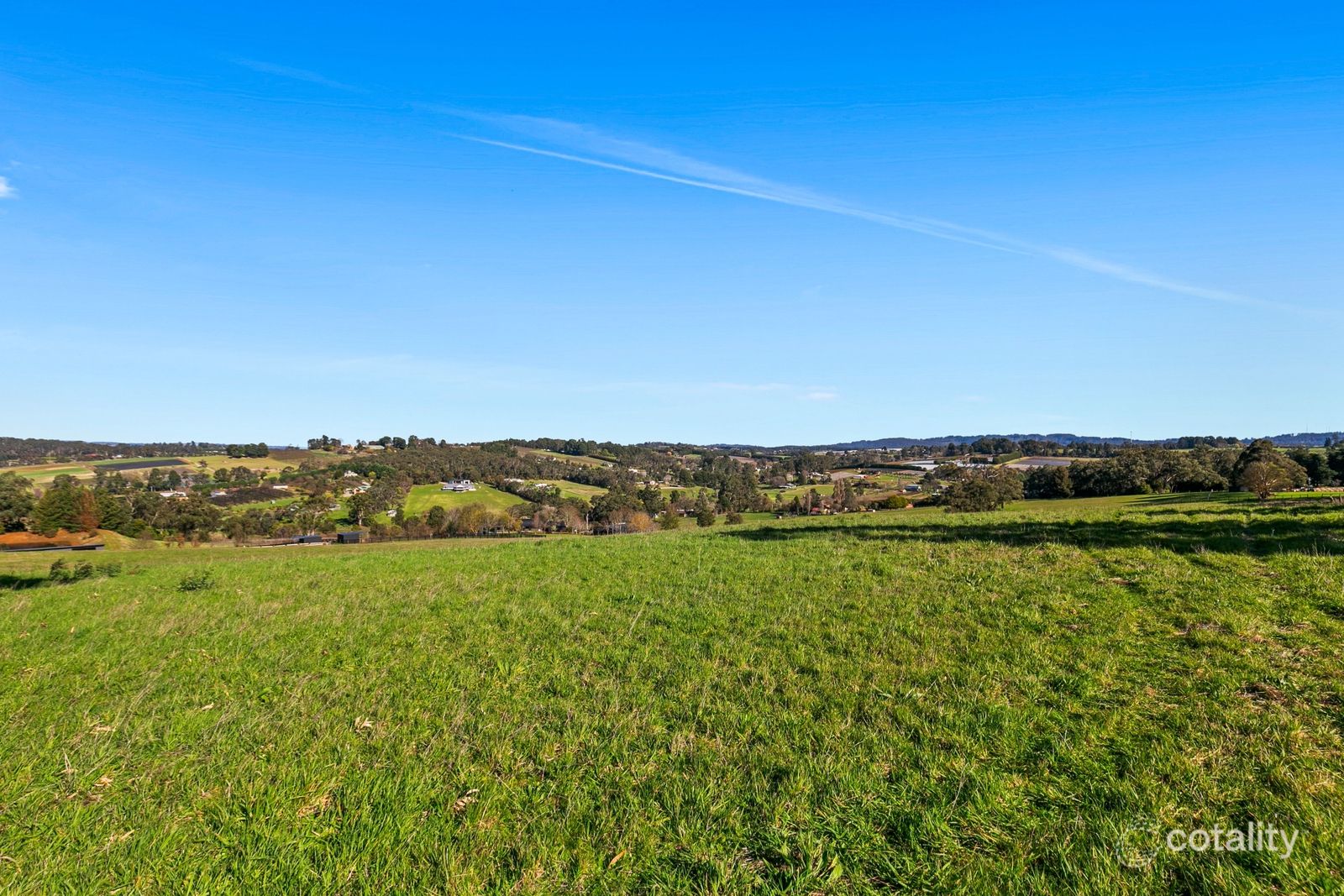 15 Koala Rd, Seville, VIC 3139