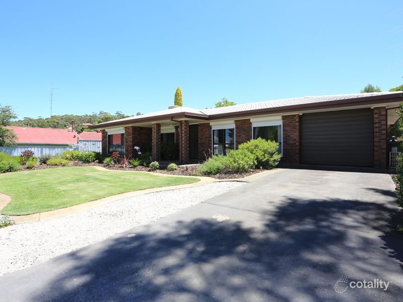 7 Sabine St, Clare, SA 5453