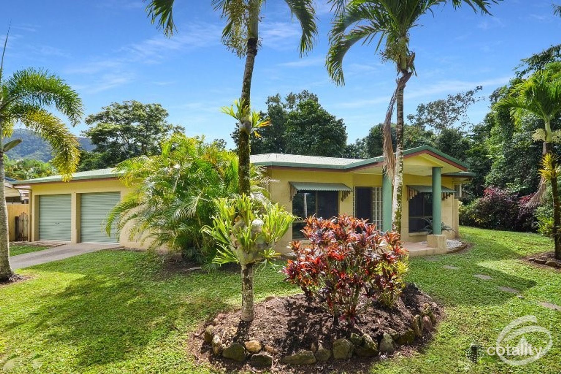 4 Fletcher Ct, Bentley Park, QLD 4869