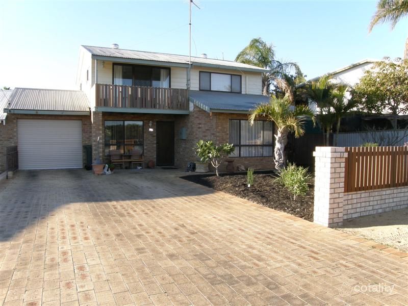 8b Harvey Pl, Kalbarri, WA 6536