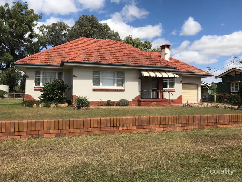5 Bell St, Oakey, QLD 4401