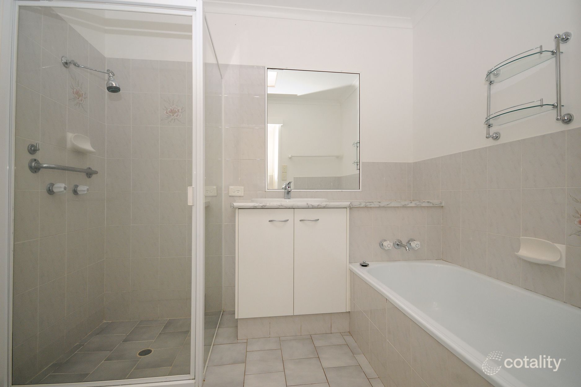 2/39 Anzac Ave, Newtown, QLD 4350