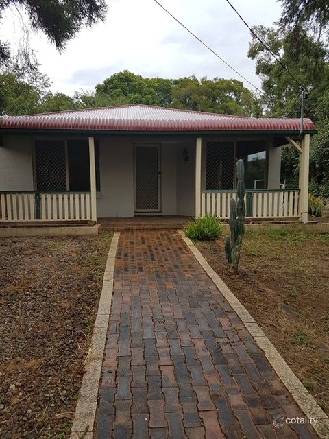 1b Edward St, One Mile, QLD 4305