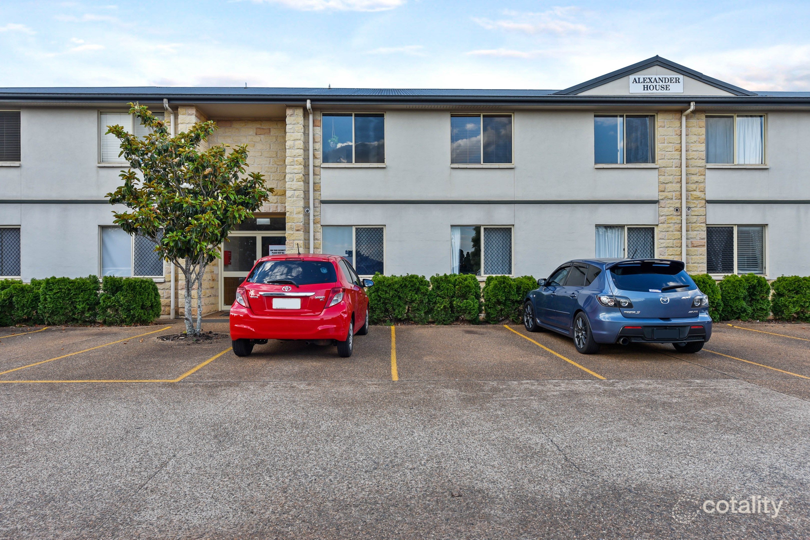 10/9 Uniplaza Ct, Kearneys Spring, QLD 4350